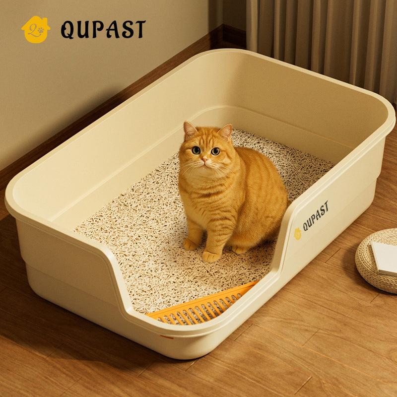 Semi-enclosed cat litter box with heightened anti-splash high fence