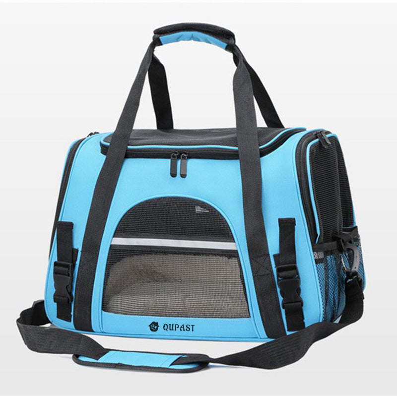 Car-mounted breathable pet carrier for outdoor use